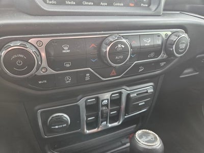 2019 Jeep Wrangler Unlimited Sahara Altitude 4x4