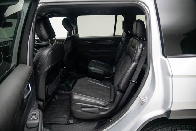 2024 Jeep Grand Cherokee L Altitude 4x4