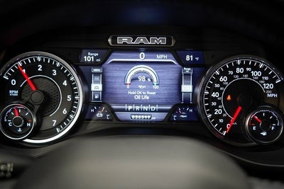 2022 RAM 1500 Big Horn Crew Cab 4x4 5'7" Box