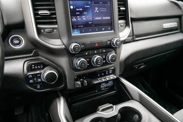 2022 RAM 1500 Big Horn Crew Cab 4x4 5'7" Box