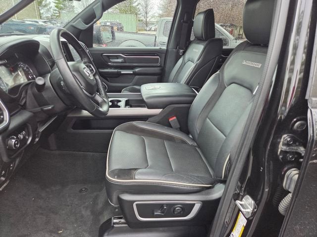 2020 RAM 1500 Laramie Crew Cab 4x4 5'7" Box