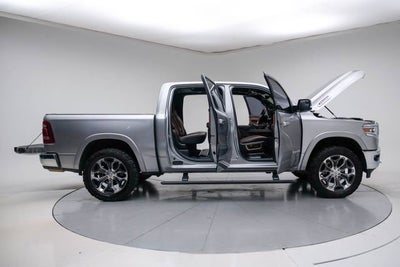 2019 RAM 1500 Longhorn Crew Cab 4x4 5'7" Box