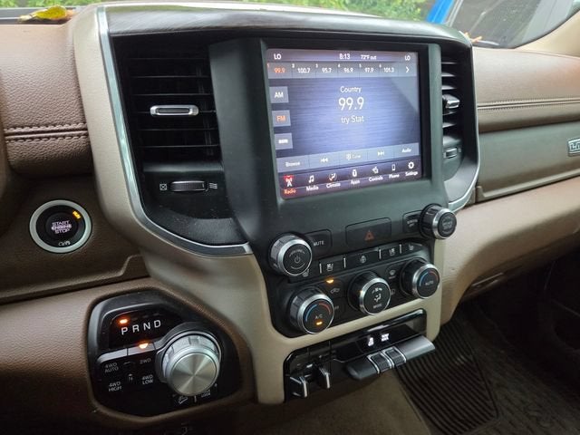 2019 RAM 1500 Laramie Crew Cab 4x4 6'4" Box
