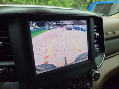 2019 RAM 1500 Laramie Crew Cab 4x4 6'4" Box