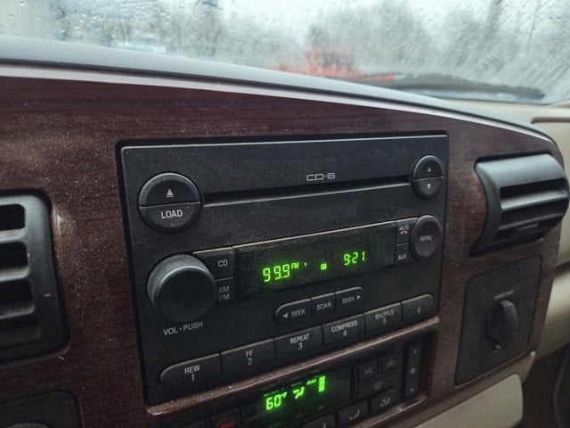 2005 Ford Super Duty F-350 DRW XL