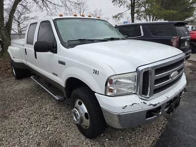 2005 Ford Super Duty F-350 DRW XL