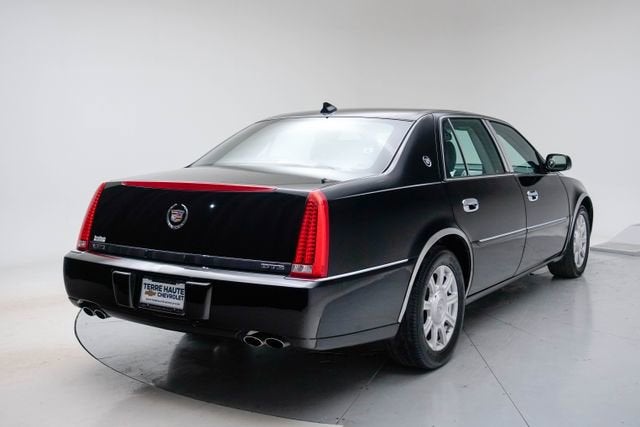 2011 Cadillac DTS Base