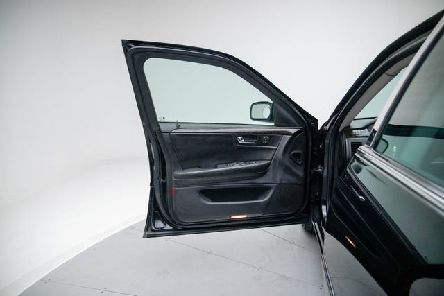 2011 Cadillac DTS Base