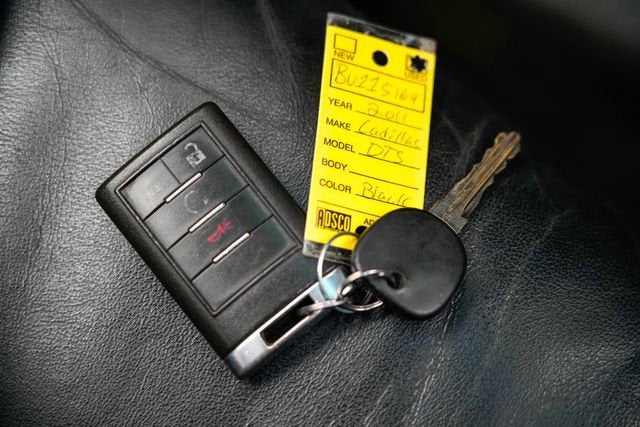 2011 Cadillac DTS Base