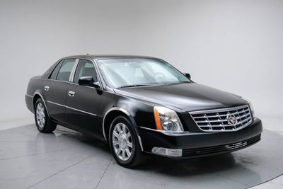 2011 Cadillac DTS Base