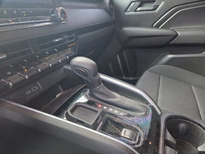 2025 Chevrolet Colorado WT/LT