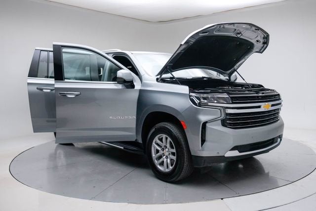 2024 Chevrolet Suburban LT