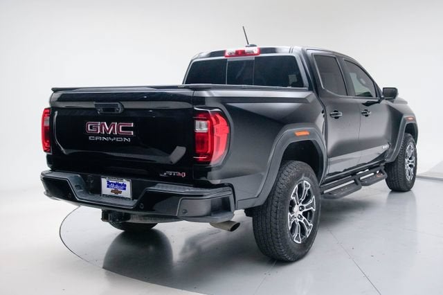 2024 GMC Canyon AT4