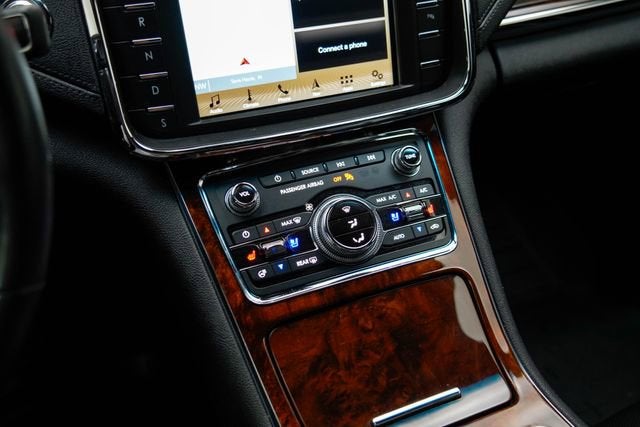 2018 Lincoln Continental Select