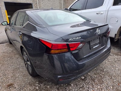 2022 Nissan Altima SV FWD