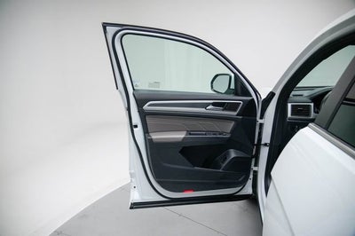 2021 Volkswagen Atlas Cross Sport 3.6L V6 SE w/Technology R-Line