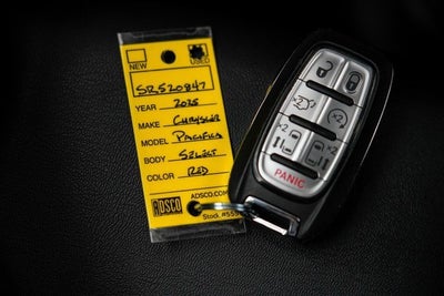 2025 Chrysler Pacifica Select