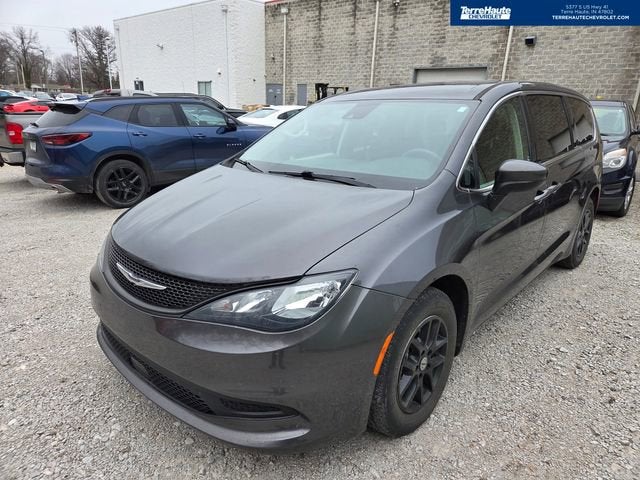 2021 Chrysler Voyager LX