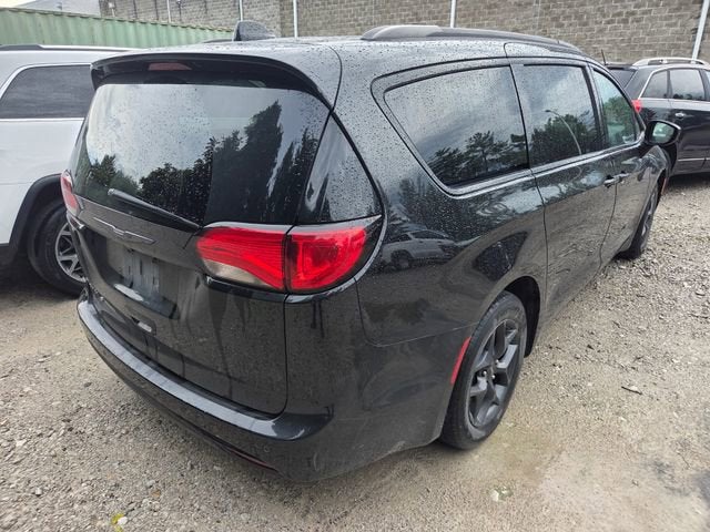 2020 Chrysler Pacifica Touring L Plus