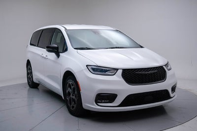 2024 Chrysler Pacifica Hybrid S Appearance Pkg