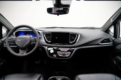 2024 Chrysler Pacifica Hybrid S Appearance Pkg