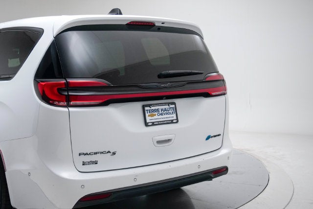 2024 Chrysler Pacifica Hybrid S Appearance Pkg