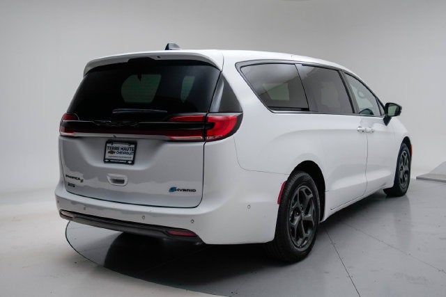 2024 Chrysler Pacifica Hybrid S Appearance Pkg