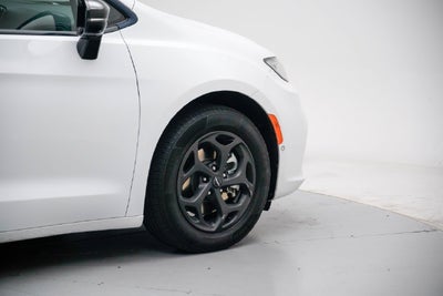 2024 Chrysler Pacifica Hybrid S Appearance Pkg