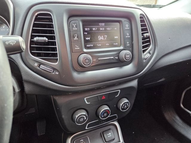 2018 Jeep Compass Latitude FWD