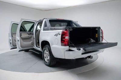 2011 Chevrolet Avalanche LT