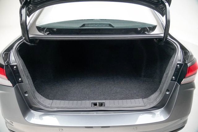 2024 Nissan Versa SV