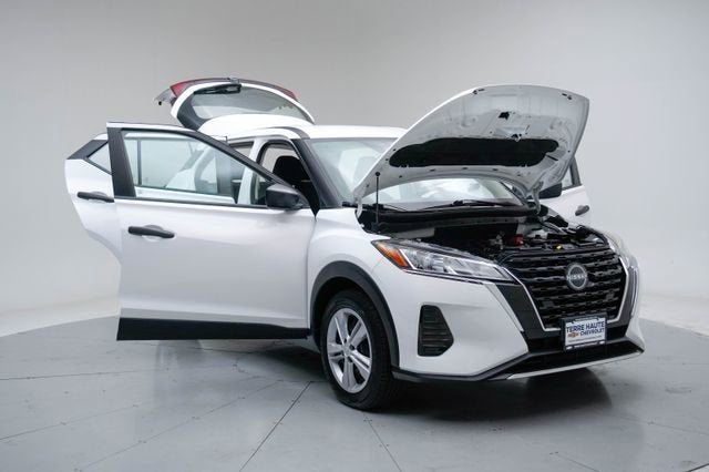 2022 Nissan Kicks S Xtronic CVT