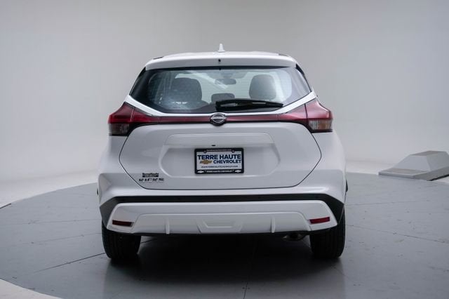 2022 Nissan Kicks S Xtronic CVT