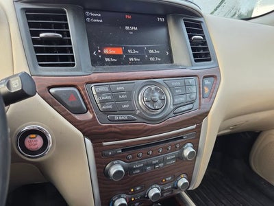 2017 Nissan Pathfinder Platinum