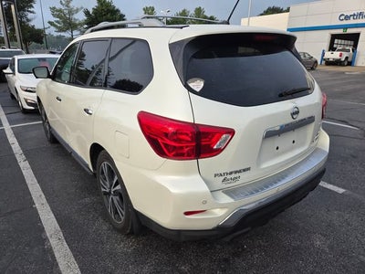 2017 Nissan Pathfinder Platinum