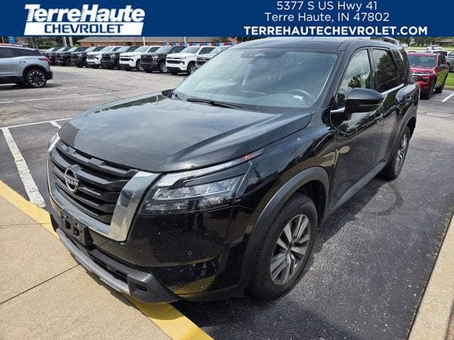 2025 Nissan Pathfinder SL