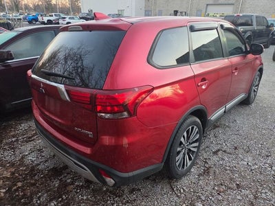 2019 Mitsubishi Outlander SE