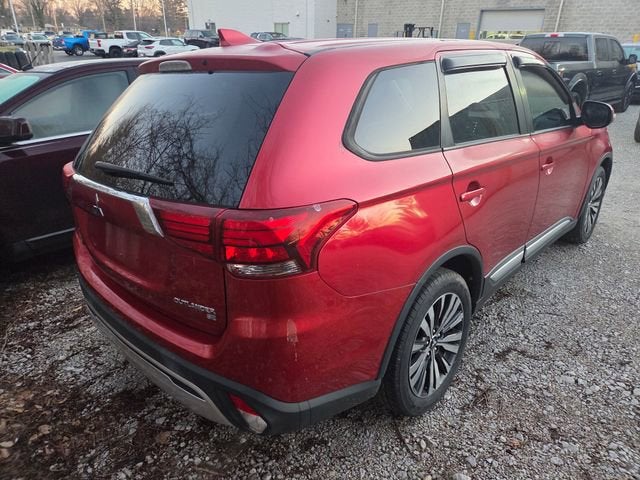 2019 Mitsubishi Outlander SE