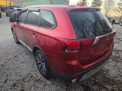 2019 Mitsubishi Outlander SE