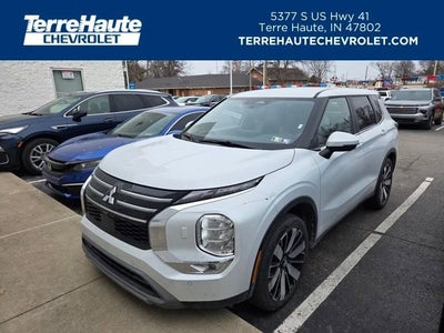 2025 Mitsubishi Outlander SE