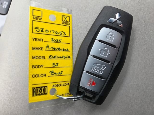 2025 Mitsubishi Outlander SE