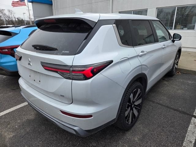 2025 Mitsubishi Outlander SE