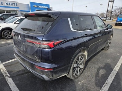 2025 Mitsubishi Outlander SE
