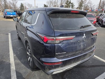 2025 Mitsubishi Outlander SE