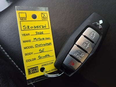 2025 Mitsubishi Outlander SE