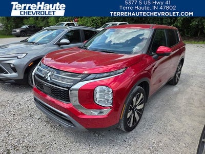 2025 Mitsubishi Outlander SE