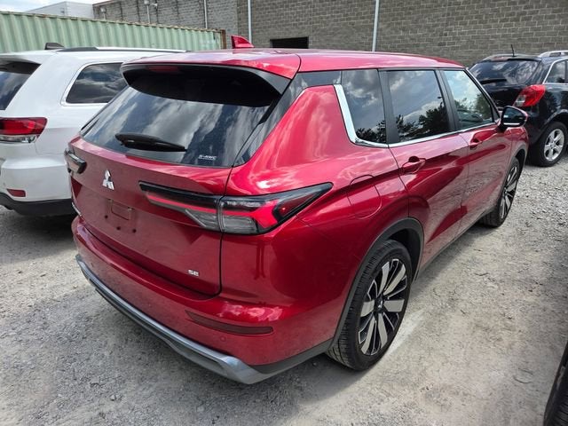 2025 Mitsubishi Outlander SE