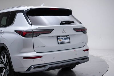 2025 Mitsubishi Outlander SEL