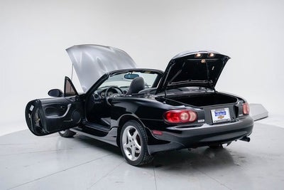 2003 Mazda Mazda MX-5 Miata Cloth