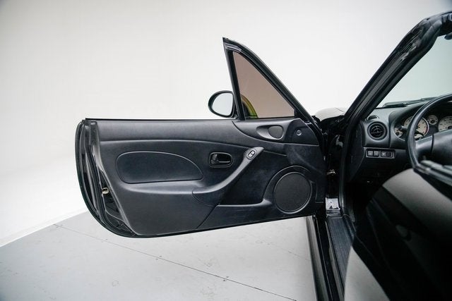 2003 Mazda Mazda MX-5 Miata Cloth